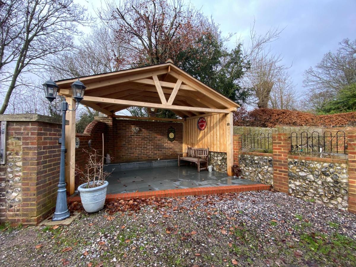 Mulberry Cottage Near Goodwood Chichester Exterior photo